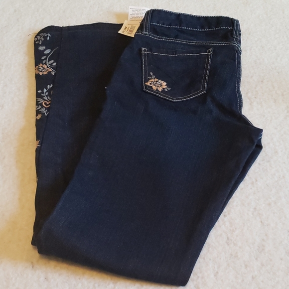 Cruel denim - Picture 1 of 5